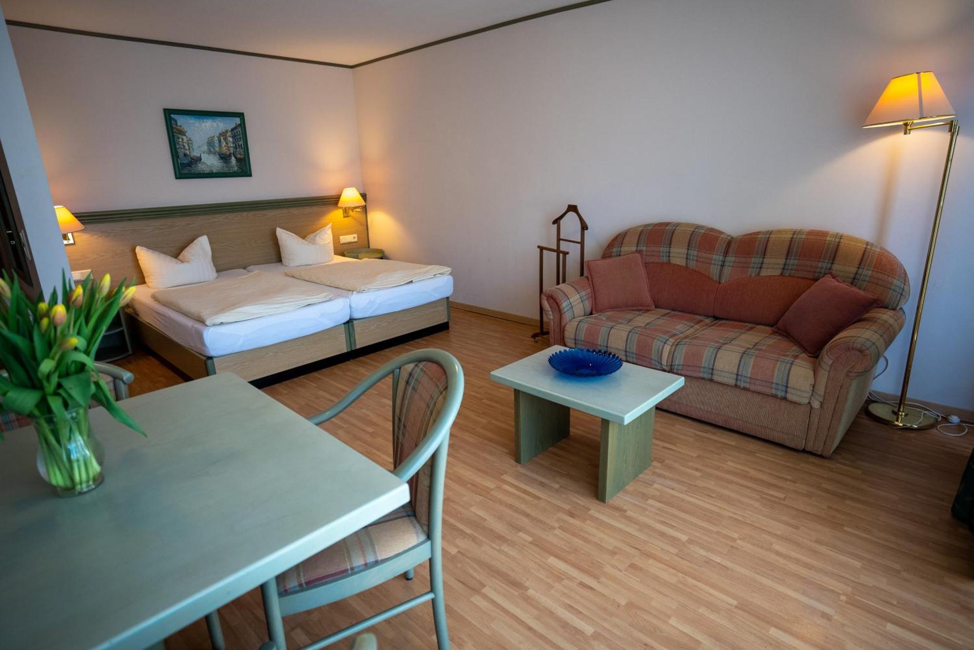 Hotel Esplanade & Aparthotel Rialto Binz Ngoại thất bức ảnh