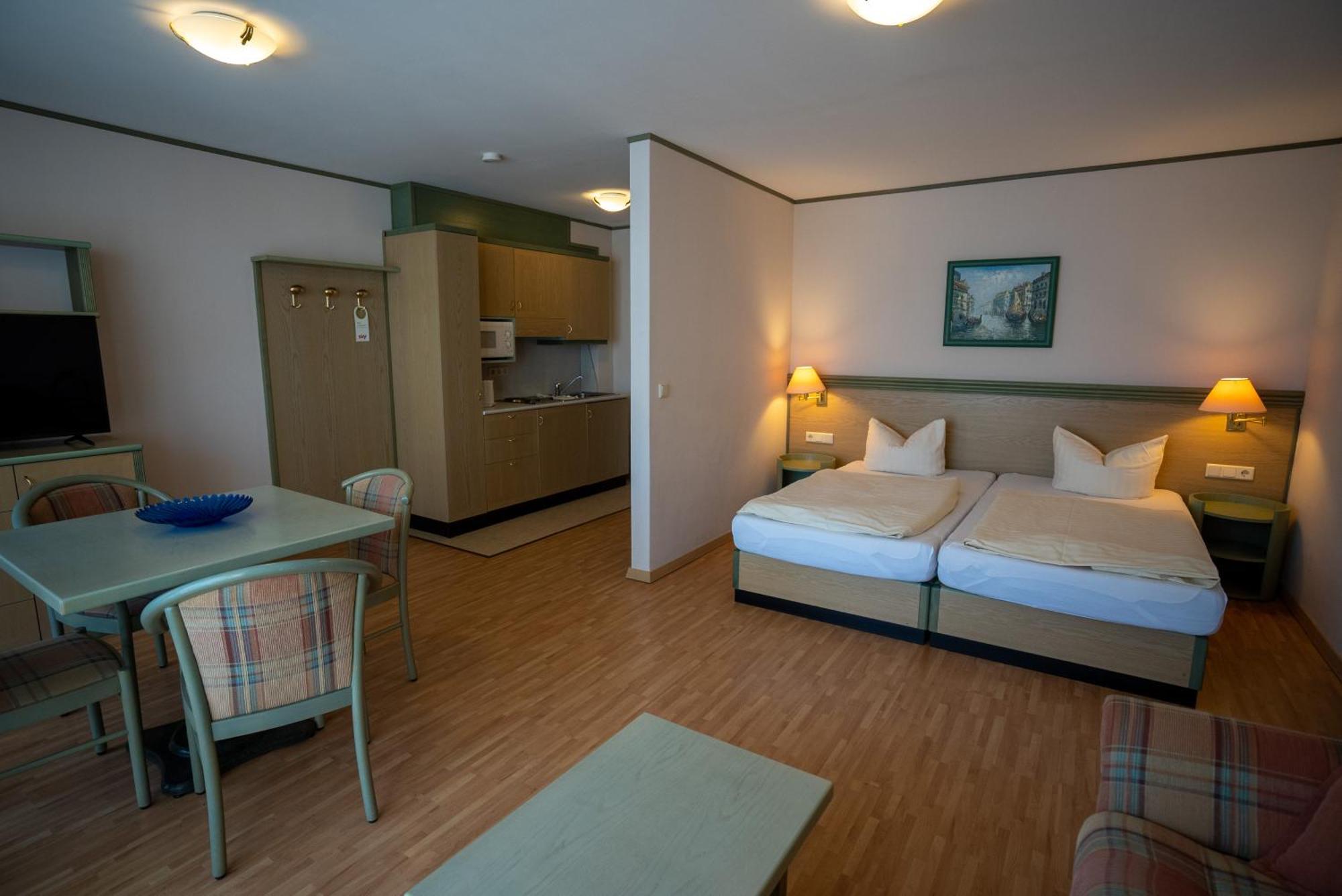 Hotel Esplanade & Aparthotel Rialto Binz Ngoại thất bức ảnh
