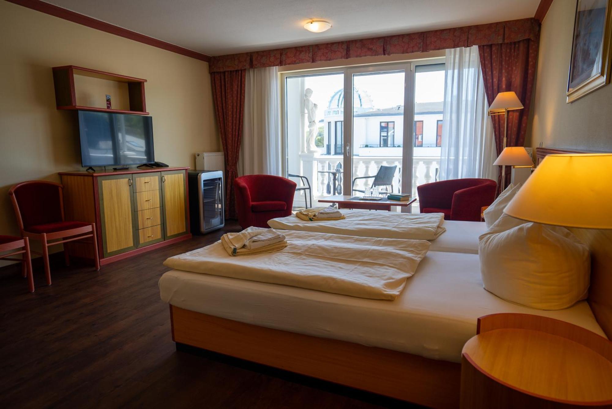 Hotel Esplanade & Aparthotel Rialto Binz Ngoại thất bức ảnh