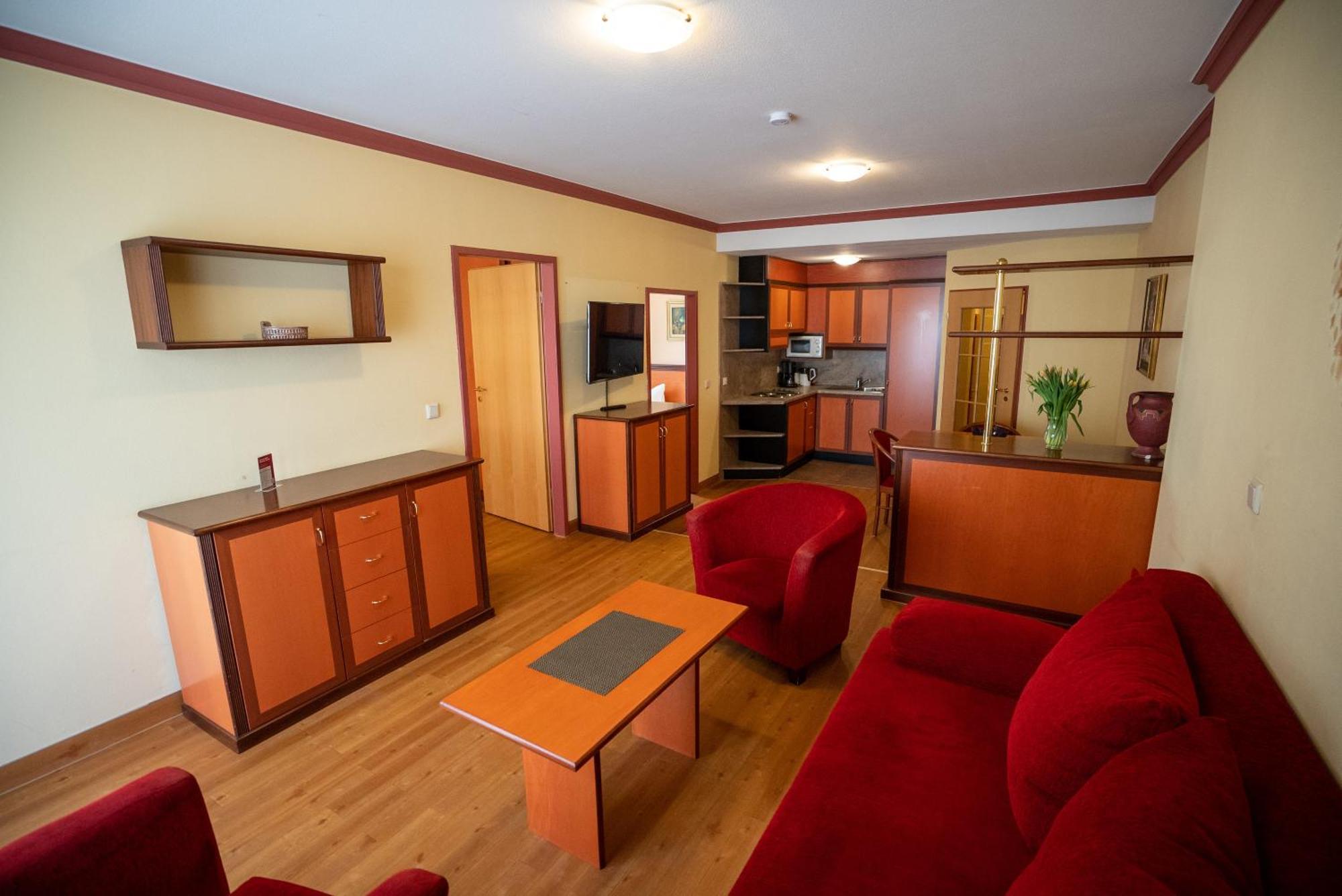 Hotel Esplanade & Aparthotel Rialto Binz Ngoại thất bức ảnh