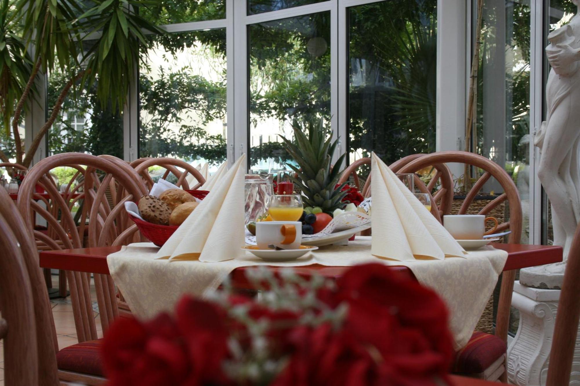 Hotel Esplanade & Aparthotel Rialto Binz Ngoại thất bức ảnh